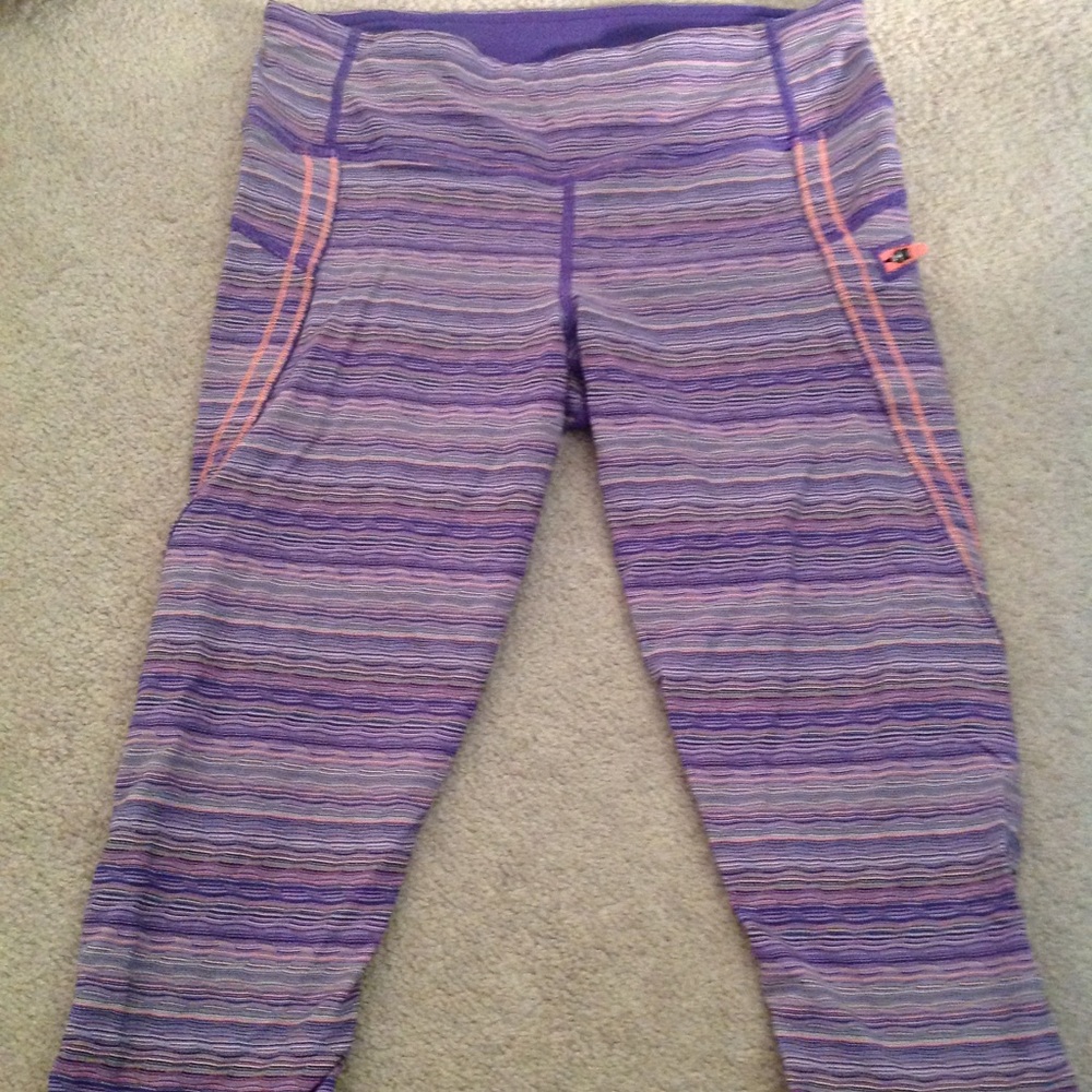 Lululemon women's size 4 crop leggings
